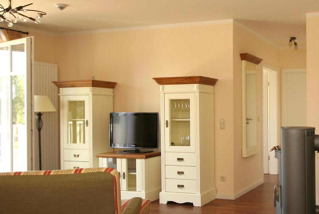 Aparthotel Saatmann Garni Ahrenshoop Phòng bức ảnh