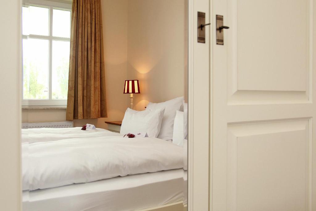 Aparthotel Saatmann Garni Ahrenshoop Ngoại thất bức ảnh